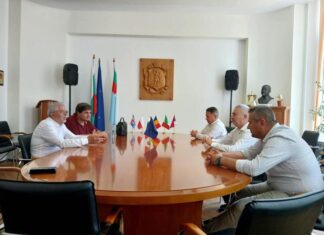 Primarul din Caracal, Ion Doldurea și viceprimarul Marina Samiee, prezenți la festivitățile dedicate Zilei Comunității din Montana