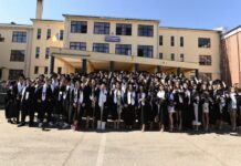 Emoții și voie bună la Festivitatea de Absolvire a claselor a XII-a de la Liceul Teoretic “Mihai Viteazul” din Caracal