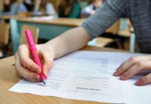Elev din Corabia eliminat din examenul de BAC