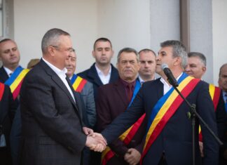 Nicolae Ciucă: ”Odată cu inaugurarea sistemului de aducțiune în Studina, Brastavățu și Grădinile, oferim tinerilor motive să rămână, să-și construiască un viitor în locurile natale„