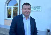 Ionuț Ivan: ”Respingem declarațiile politicianiste, mincinoase și neserioase ale primarului ales, care a acuzat o instituție a Consiliului Județean Olt că ar „sabota locuitorii municipiului Slatina” prin întârzierea demontării scenei utilizate în cadrul festivalului „Ziua Recoltei””