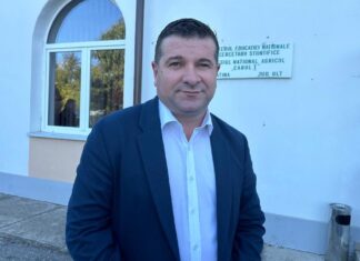 Ionuț Ivan: ”Respingem declarațiile politicianiste, mincinoase și neserioase ale primarului ales, care a acuzat o instituție a Consiliului Județean Olt că ar „sabota locuitorii municipiului Slatina” prin întârzierea demontării scenei utilizate în cadrul festivalului „Ziua Recoltei””