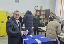 Marius Oprescu, la secția de vot
