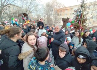 La Caracal, Moș Crăciun a răspândit magia sărbătorilor cu daruri pentru cei mici