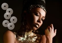 O statuie și sute de monede cu Cleopatra – o nouă descoperire arheologică din Egiptul Antic