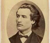 La răsărit de Luceafăr