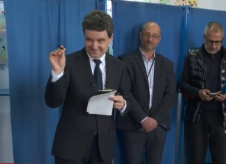 Nicuşor Dan a votat în orașul natal, Făgăraş