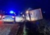 TIR răsturnat pe DJ 677, în Olt: șoferița a ajuns la spital după un accident provocat de carosabilul alunecos Foto:OltAlert