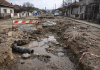 Lucrările la rețelele de apă și canalizare lasă în urmă străzi degradate în Corabia. Contractul pentru una dintre intervențiile majore a rămas neterminat