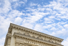 Spectacol de magie pe scena Teatrului Național din Caracal