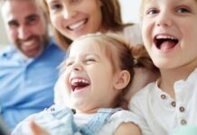 Tot mai mulți părinți din Slatina participă la acțiuni de informare despre sănătatea copiilor