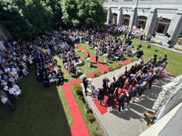 ABSOLVIRE EMOȚIONANTĂ LA COLEGIUL NAȚIONAL „RADU GRECEANU” DIN SLATINA: 7 CLASE DE ELEVI DIN PROMOȚIA 2026 ȘI-AU LUAT RĂMAS-BUN