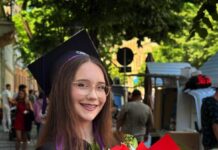 TÂNĂRĂ DIN OLT, ȘEFĂ DE PROMOȚIE ȘI PROMOVATĂ CU 10 ÎNAINTE DE BAC: O POVESTE DESPRE AMBIȚIE, REUȘITĂ ȘI PERSEVERENȚĂ