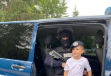 ACTIVITĂȚI INTERACTIVE PENTRU COPII ORGANIZATE DE JANDARMII OLTENI ÎN PARCUL TINERETULUI DIN SLATINA