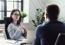 Mii de români integrați pe piața muncii în 2026 prin programele de ocupare
