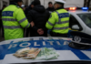POLIȚISTUL „GARCEA” A UITAT ȘPAGA PE BANCHETĂ!